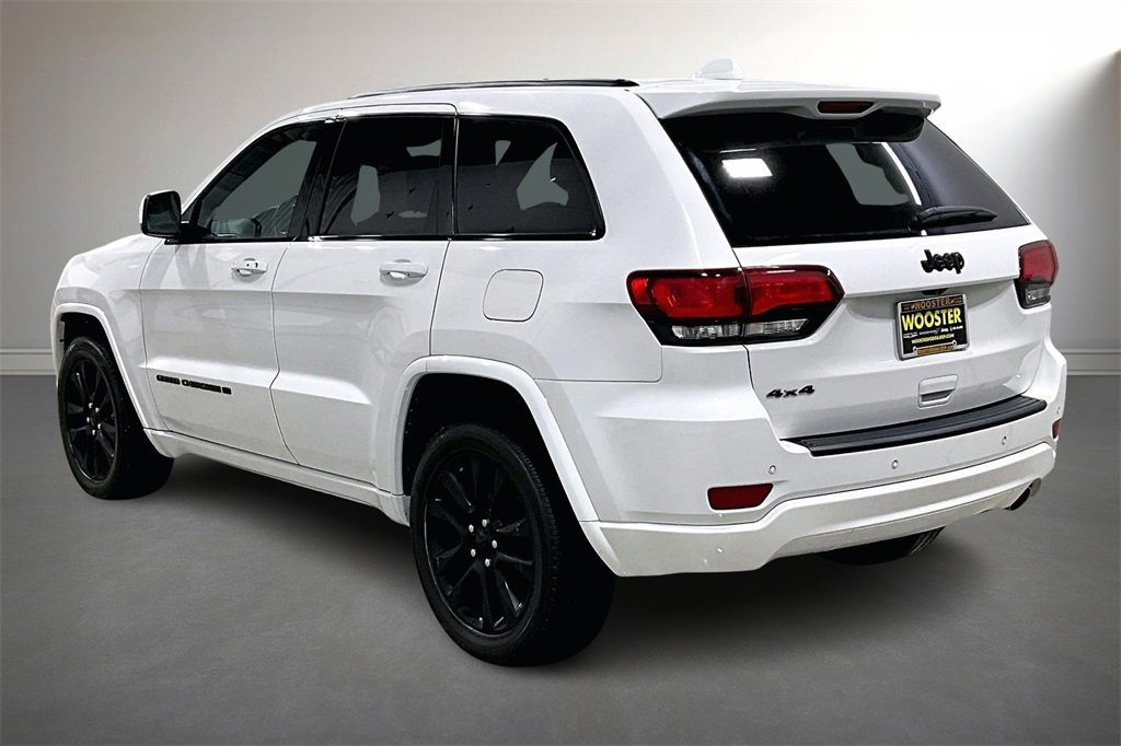 Used 2022 Jeep Grand Cherokee Laredo X image 4