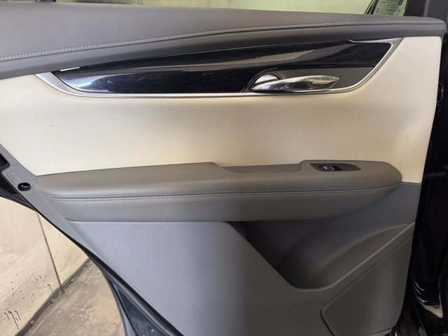 Used 2021 Cadillac XT6 Premium Luxury AWD/4WD image 23