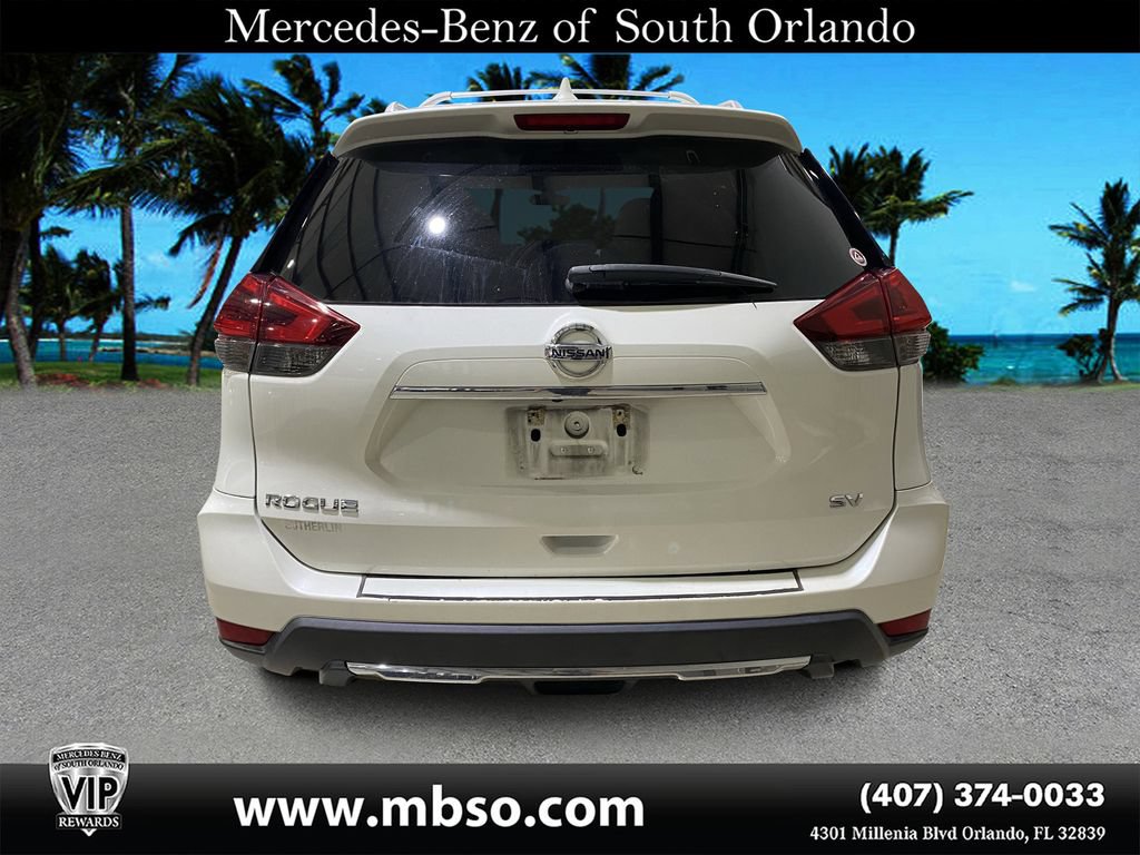 Used 2018 Nissan Rogue SV w/ Premium Package FWD image 15