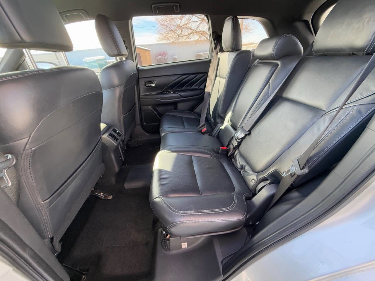 Used 2022 Mitsubishi Outlander SEL AWD/4WD image 11