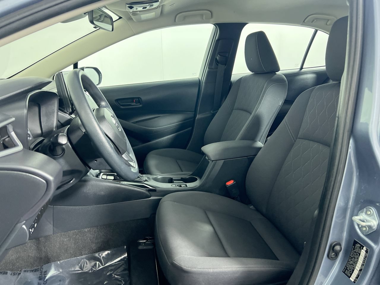 Used 2024 Toyota Corolla LE FWD image 12
