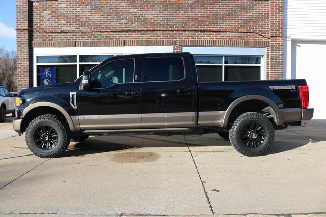 Used 2022 Ford F350 King Ranch w/ Tremor Off-Road Package image 2