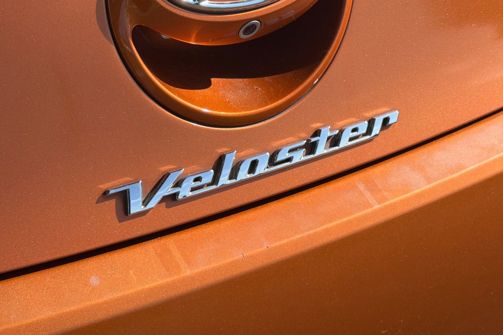 Used 2014 Hyundai Veloster FWD image 25