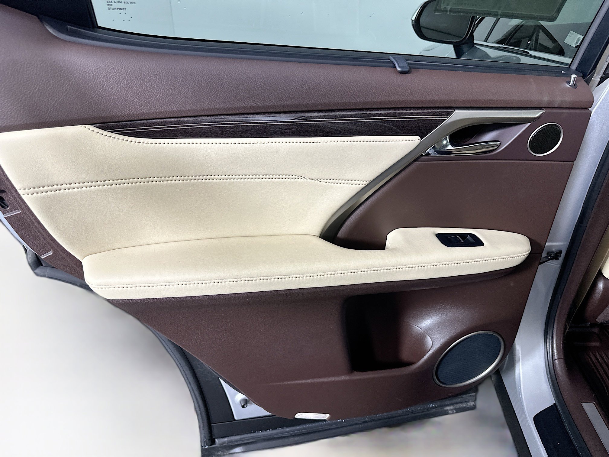 Used 2016 Lexus RX 350 FWD w/ Luxury Package image 27
