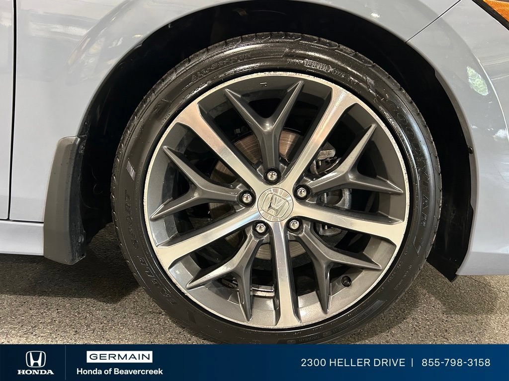 Used 2022 Honda Civic Touring image 12