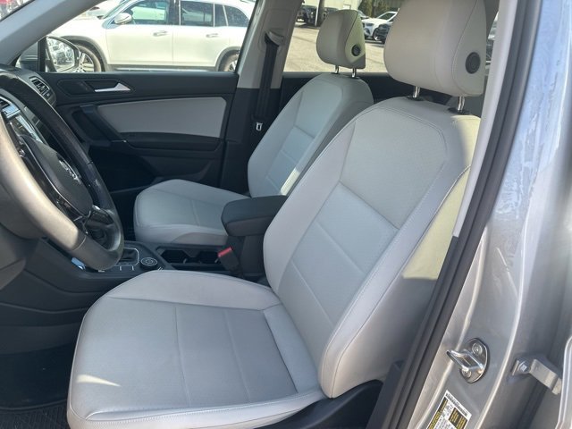 Used 2020 Volkswagen Tiguan SEL image 7