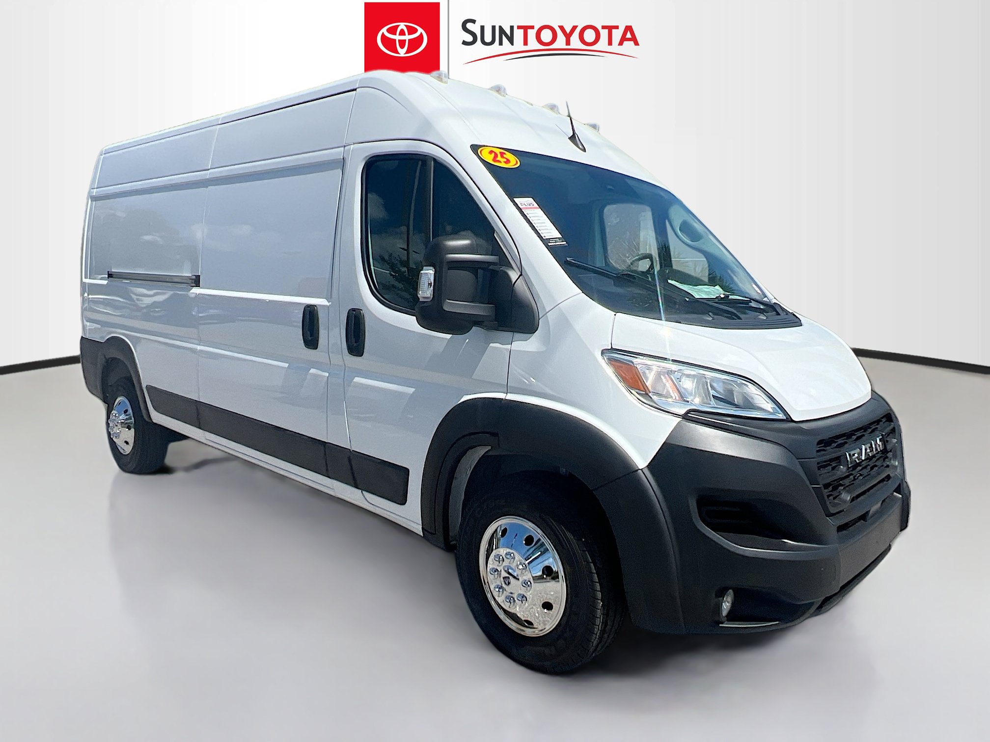 Used 2025 RAM ProMaster 2500 w/ Convenience Group FWD image 1