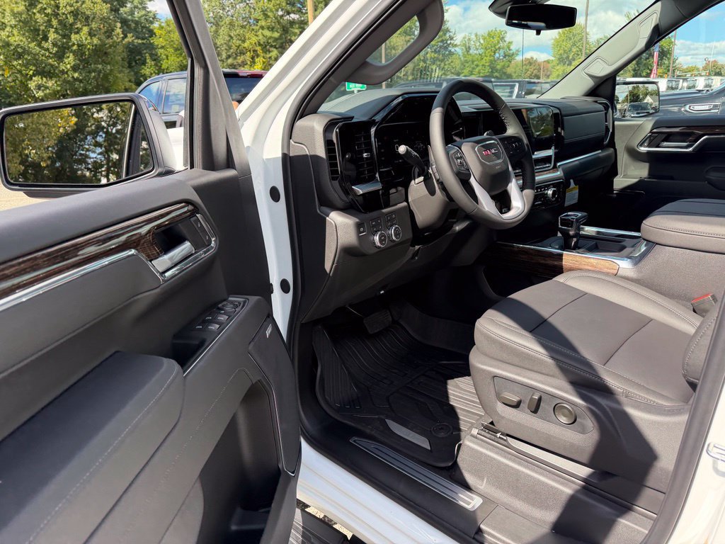 New 2026 GMC Sierra 1500 Elevation w/ Elevation Premium Package AWD/4WD image 19