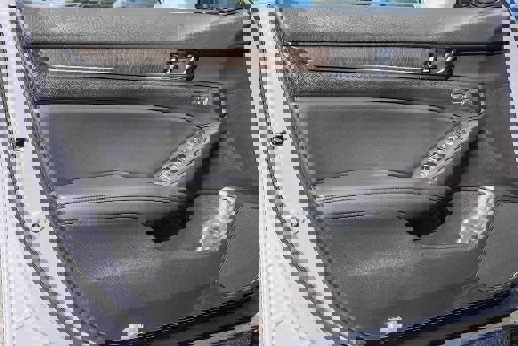 Used 2022 Honda Accord Touring image 19