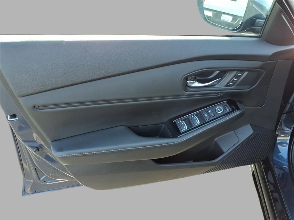 Used 2023 Honda Accord Touring image 13