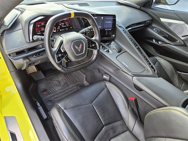 Used 2021 Chevrolet Corvette Stingray Premium Cpe w/ Z51 Performance Package image 17