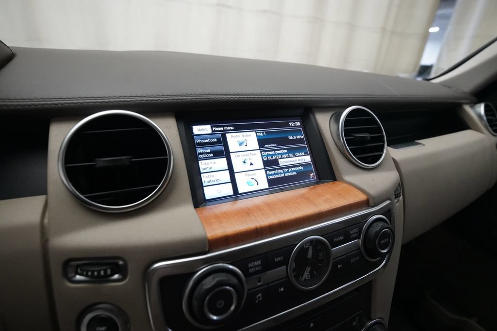 Used 2015 Land Rover LR4 HSE LUX AWD/4WD image 6