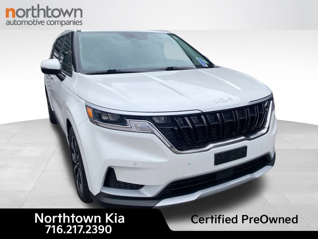 Certified 2023 Kia Carnival EX image 2