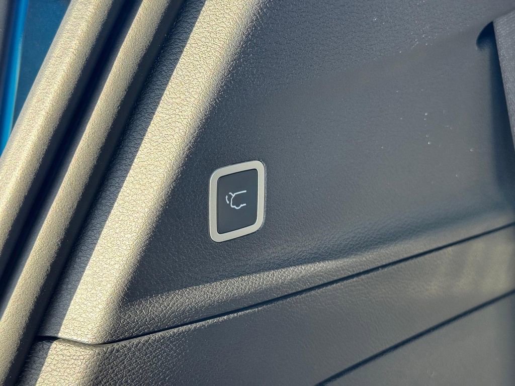 New 2026 Chrysler Pacifica Limited w/ S Appearance Package image 6