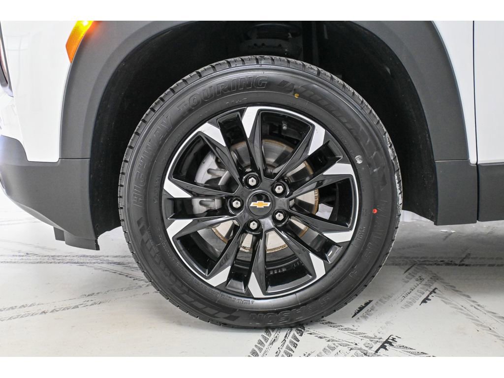 Used 2023 Chevrolet TrailBlazer LT image 21