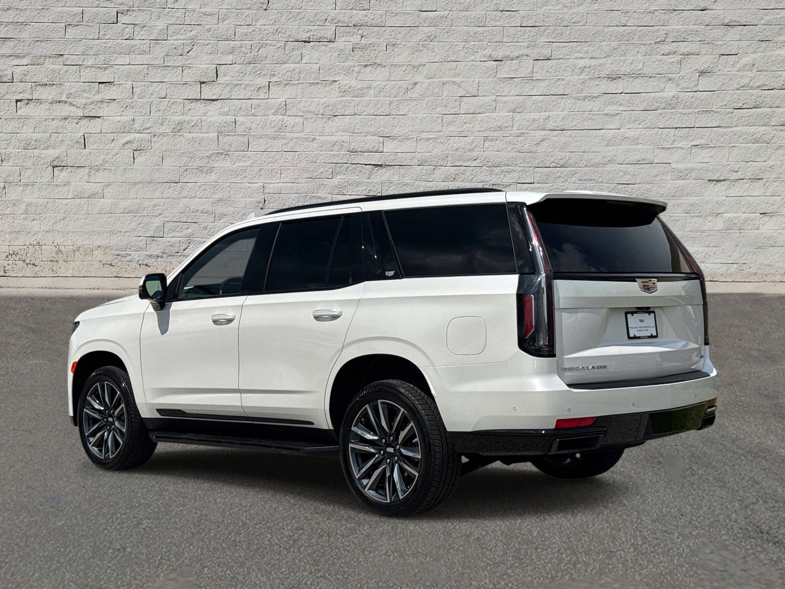 Used 2024 Cadillac Escalade Sport w/ LPO, Floor Liner Package AWD/4WD image 3