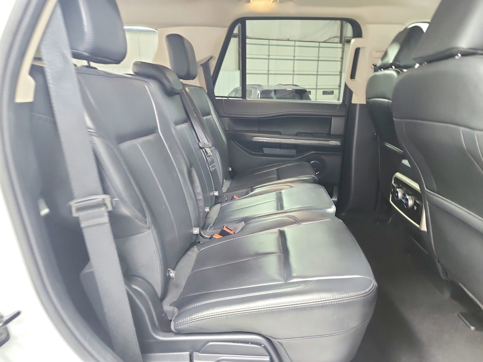 Used 2024 Ford Expedition XLT image 43
