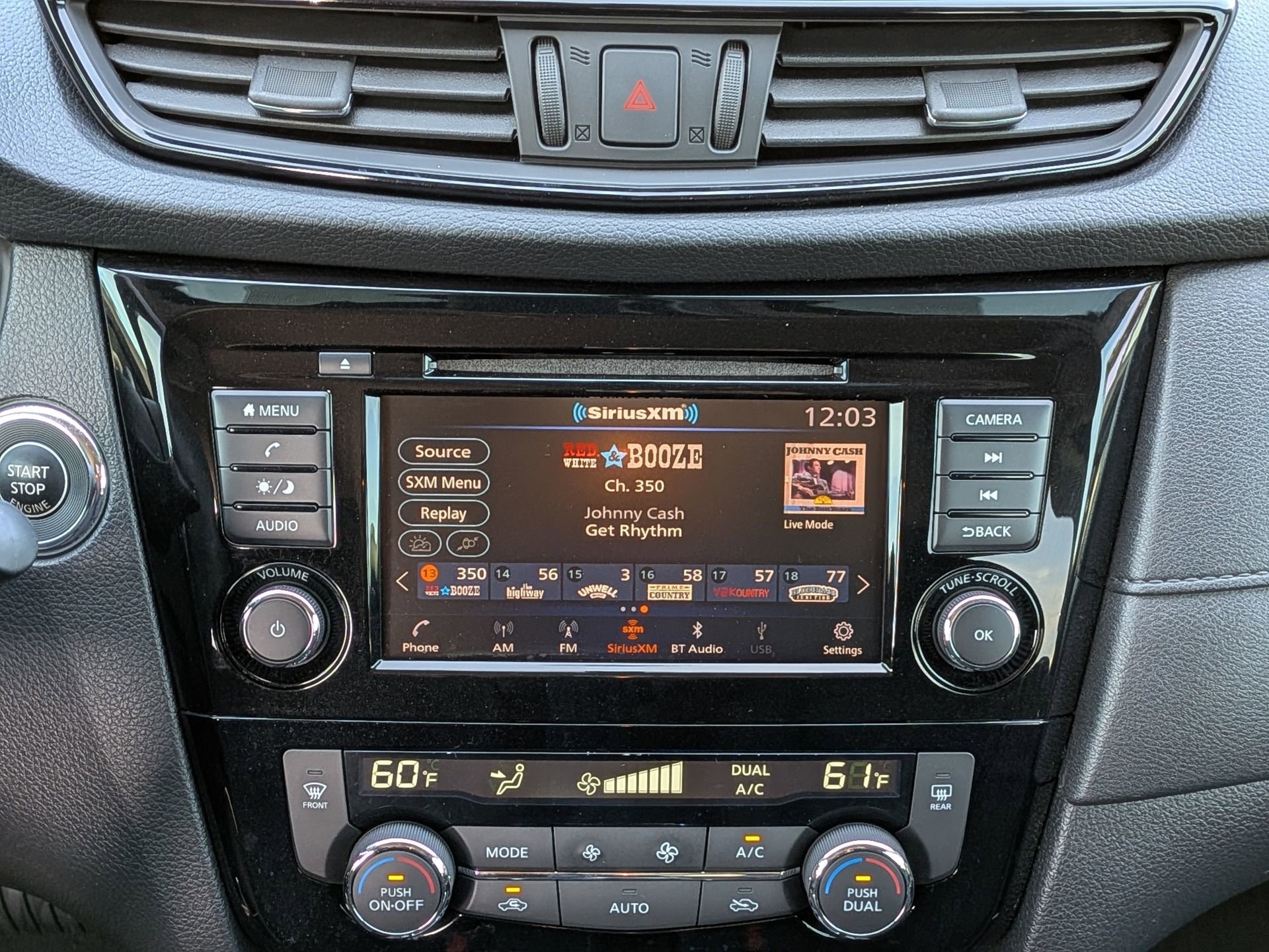 Used 2018 Nissan Rogue SV image 22