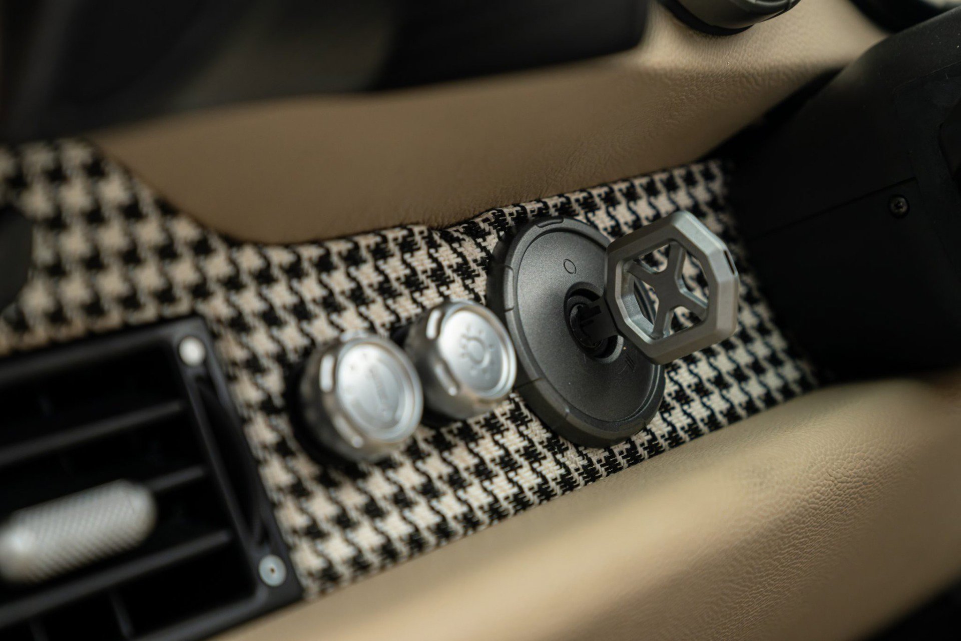 Used 1997 Porsche 911 Gunther Werks Speedster -1 of image 43