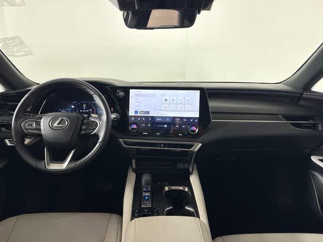 Used 2025 Lexus RX 350 Premium w/ Accessory Package (Z1) AWD/4WD image 32