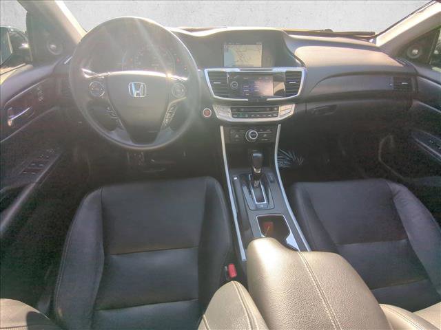 Used 2015 Honda Accord Touring image 18