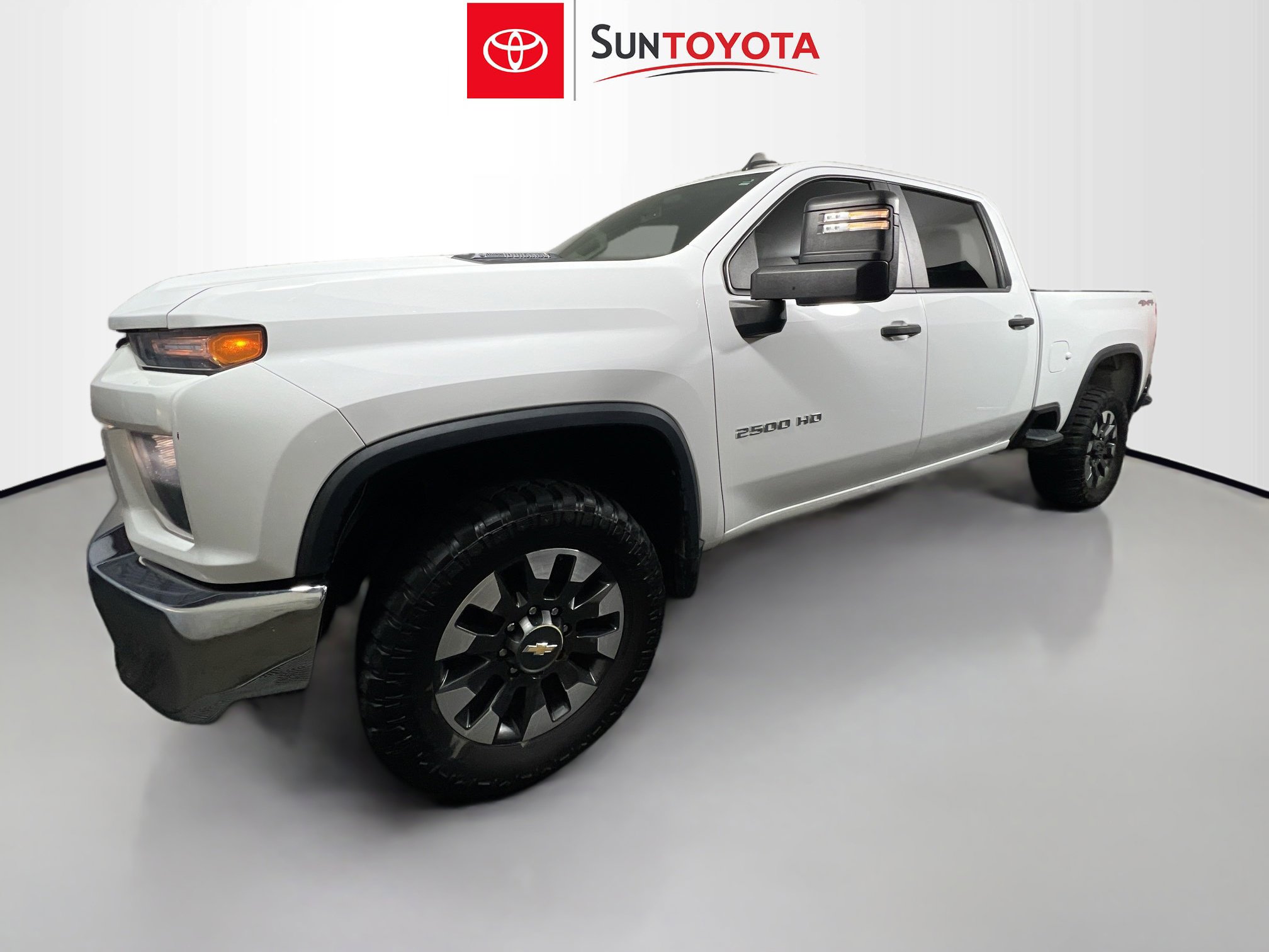 Used 2021 Chevrolet Silverado 2500 Custom w/ Custom Value Package image 9