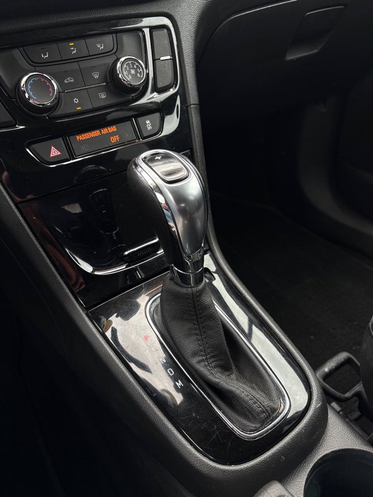 Used 2019 Buick Encore Preferred image 18