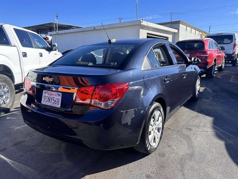 Used 2016 Chevrolet Cruze LS FWD image 12
