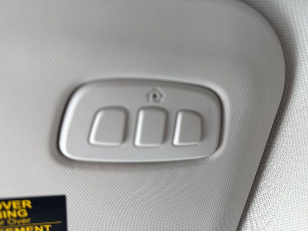 Used 2025 Ford Escape Platinum image 19