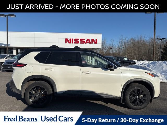 Certified 2023 Nissan Rogue SV w/ SV Premium B Package image 9