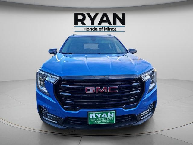Used 2024 GMC Terrain SLE w/ Driver Convenience Package AWD/4WD image 10