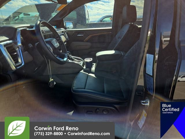 Used 2025 GMC Canyon Denali w/ LPO, Denali Black Edition image 9