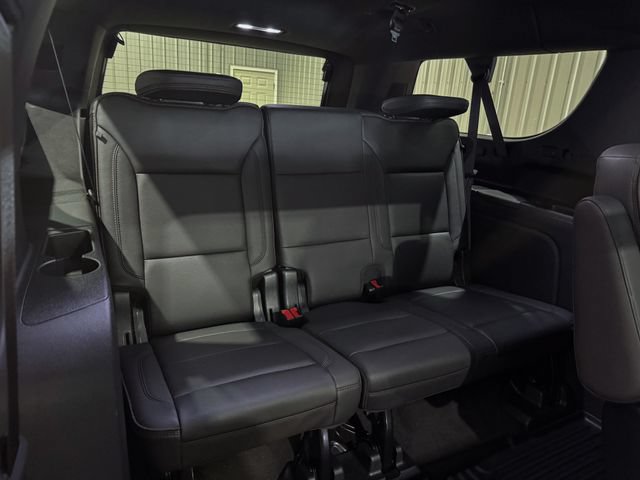 Used 2023 Chevrolet Suburban High Country AWD/4WD image 28