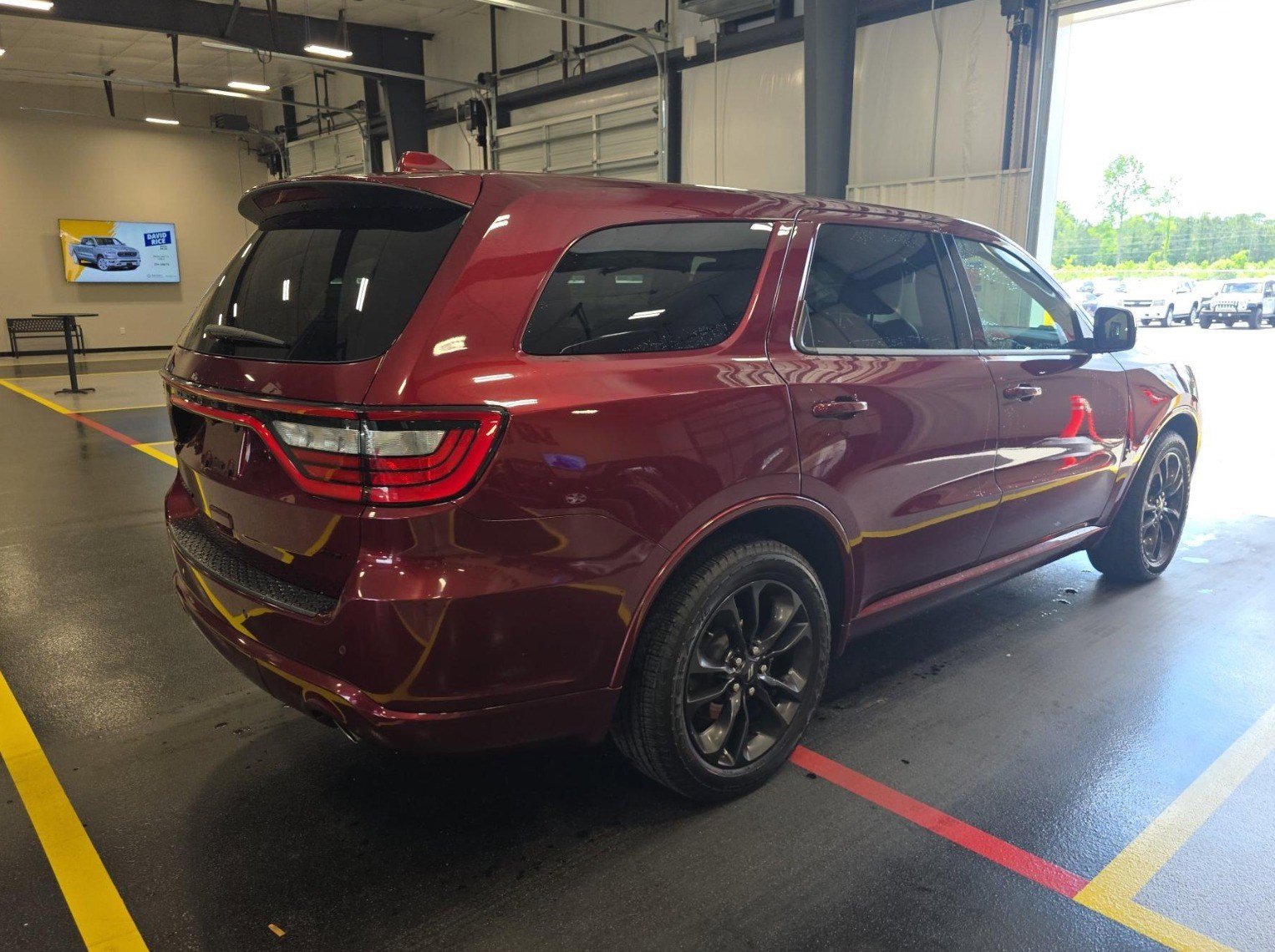 Used 2021 Dodge Durango GT w/ Blacktop Package RWD image 6