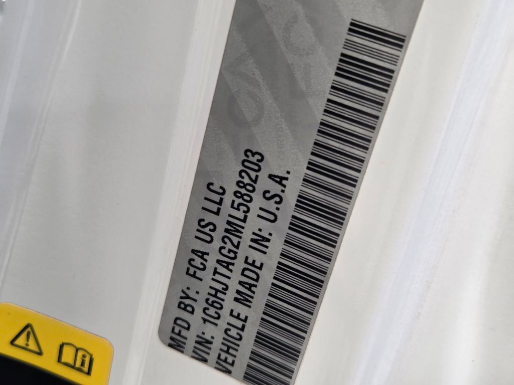 Certified 2021 Jeep Gladiator Willys image 23