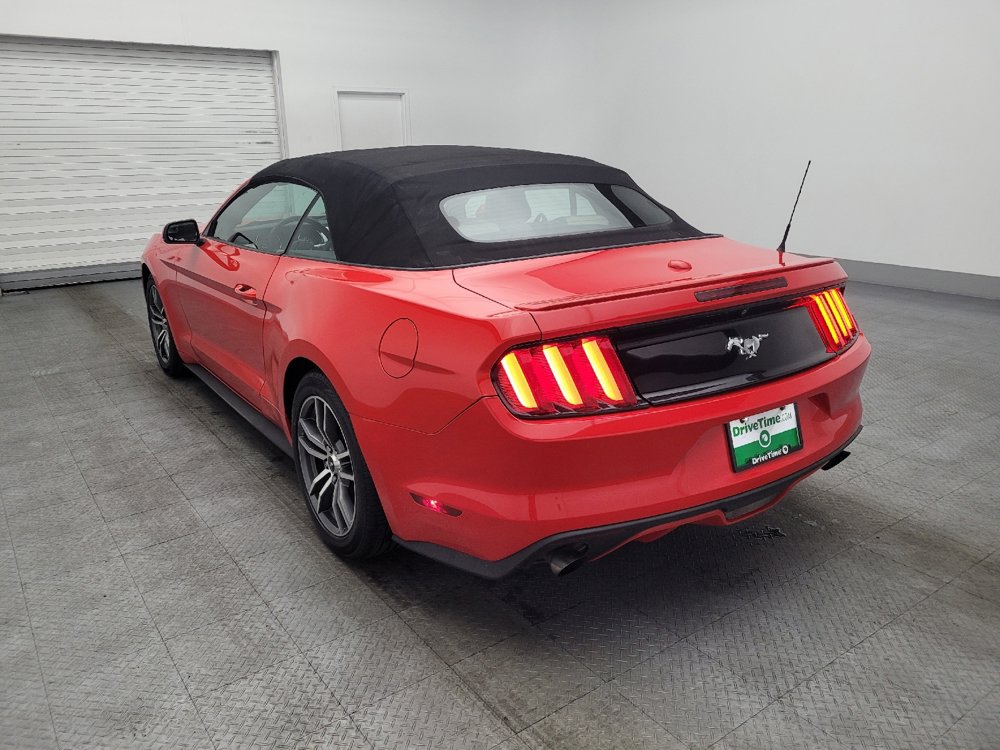 Used 2017 Ford Mustang Premium image 5