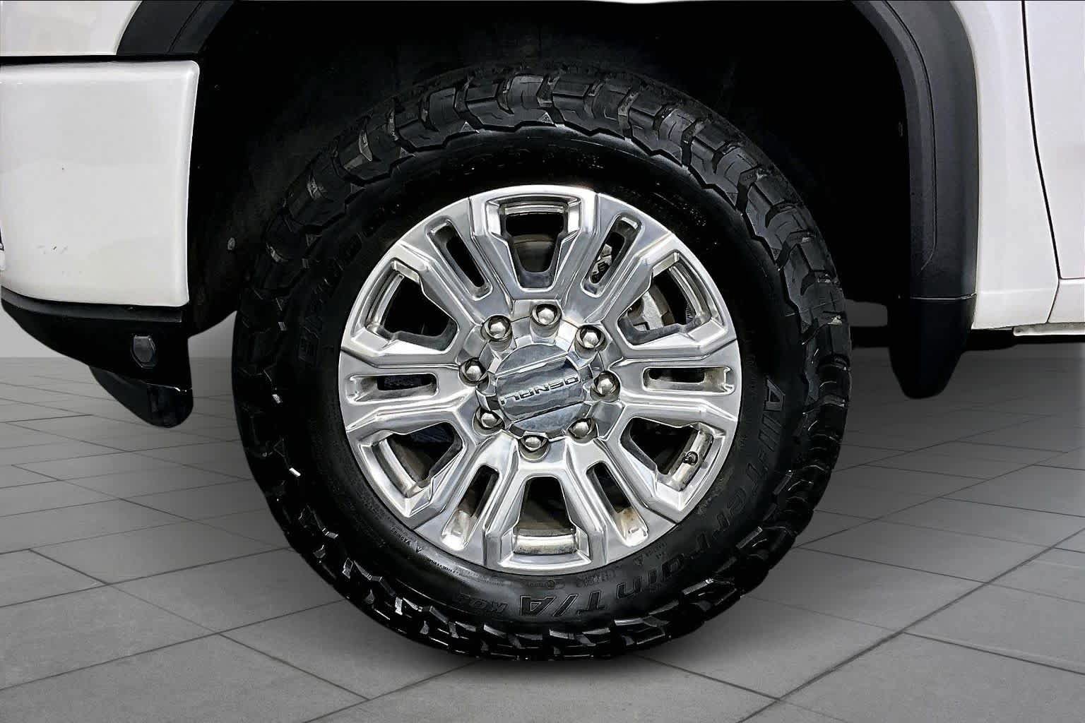 Used 2020 GMC Sierra 2500 Denali w/ Denali Ultimate Package image 12