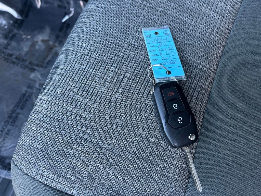 Used 2023 Ford F150 XLT w/ XTR Package image 27