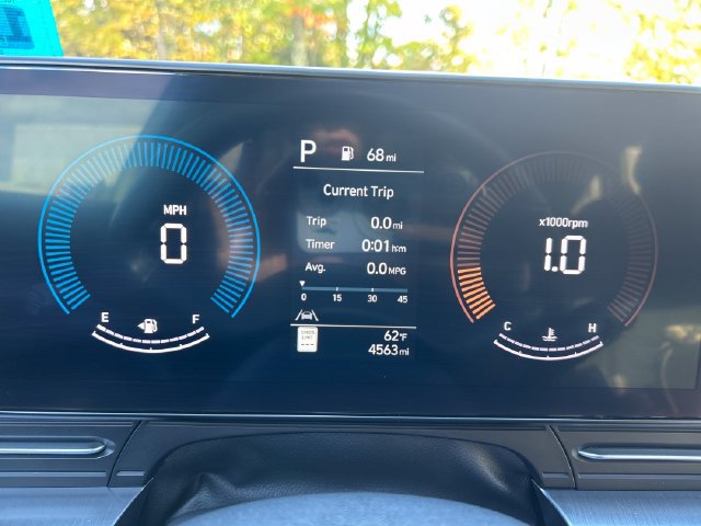 Certified 2025 Hyundai Kona SEL AWD/4WD image 16