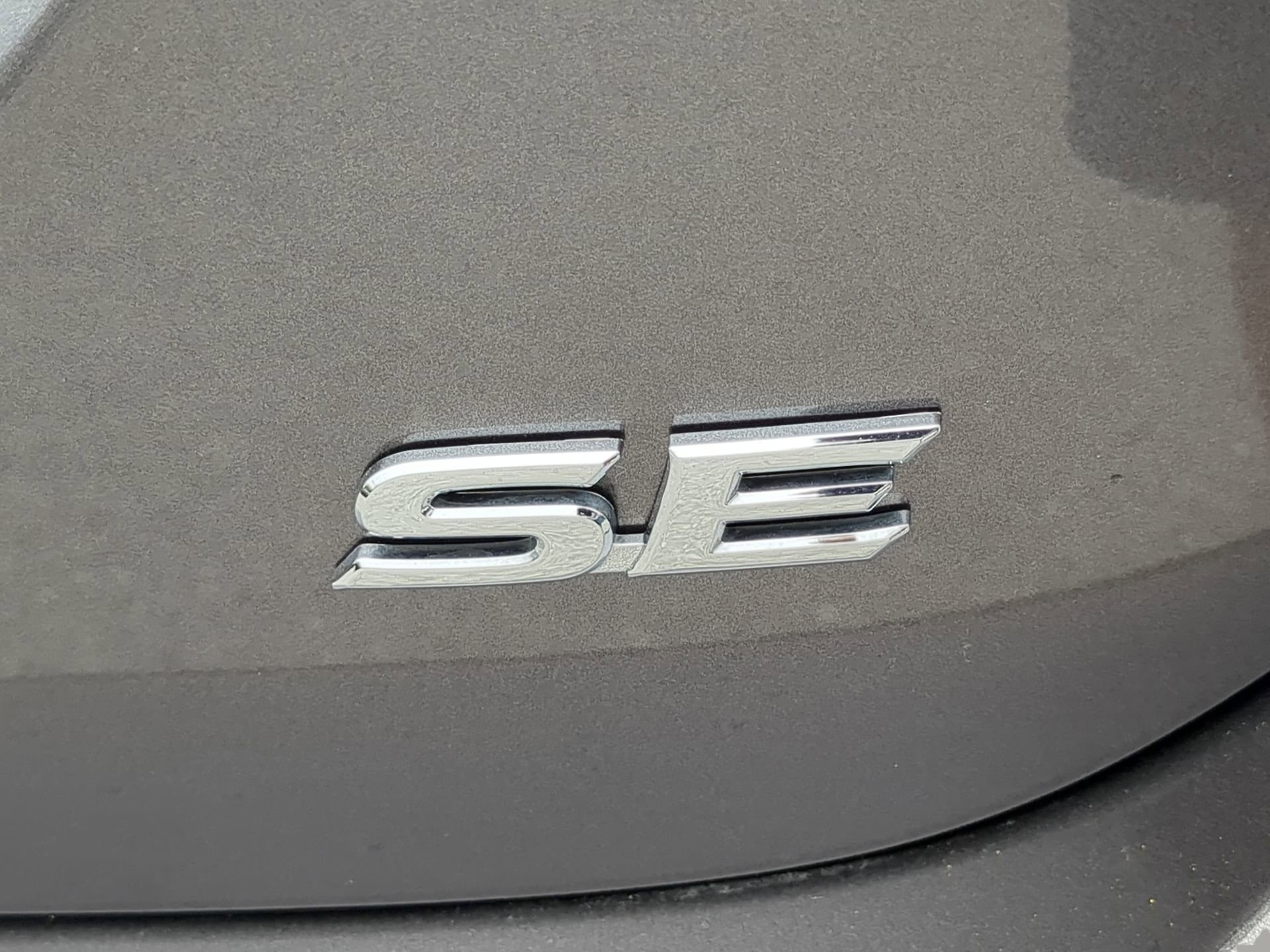 Used 2022 Toyota Camry SE w/ Carpet Mat Package (TMS) image 39