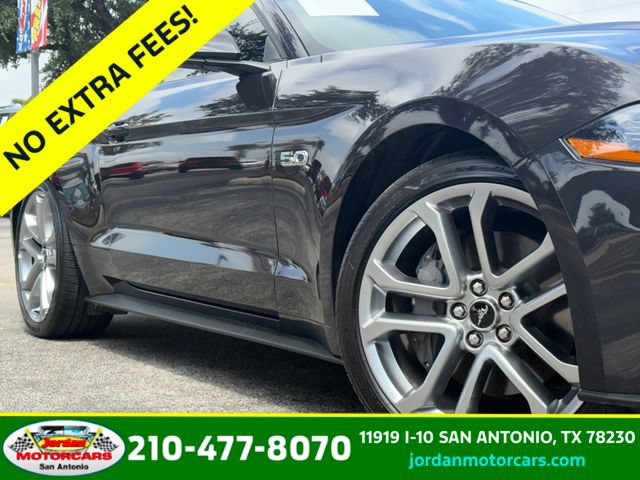 Used 2022 Ford Mustang GT Premium w/ Ford Safe & Smart Package RWD image 2