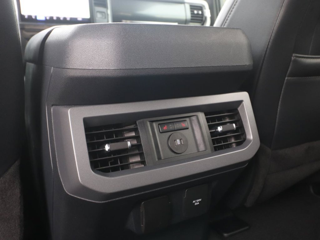 Used 2024 Ford F350 Lariat w/ Lariat Ultimate Package AWD/4WD image 12