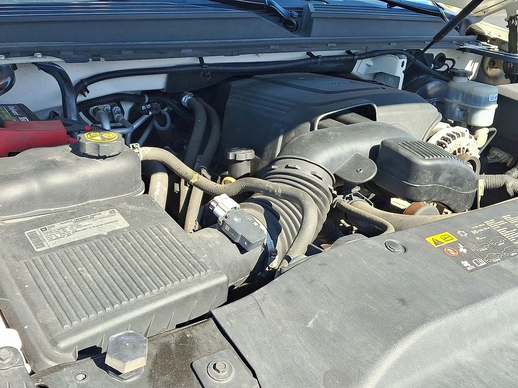 Used 2013 Cadillac Escalade Luxury image 28