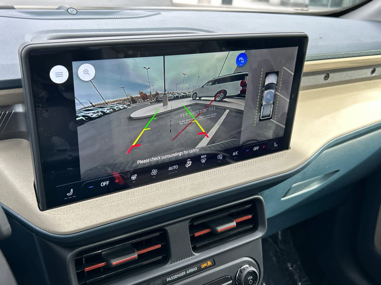 New 2025 Ford Maverick Lariat w/ 4K Tow Package image 48