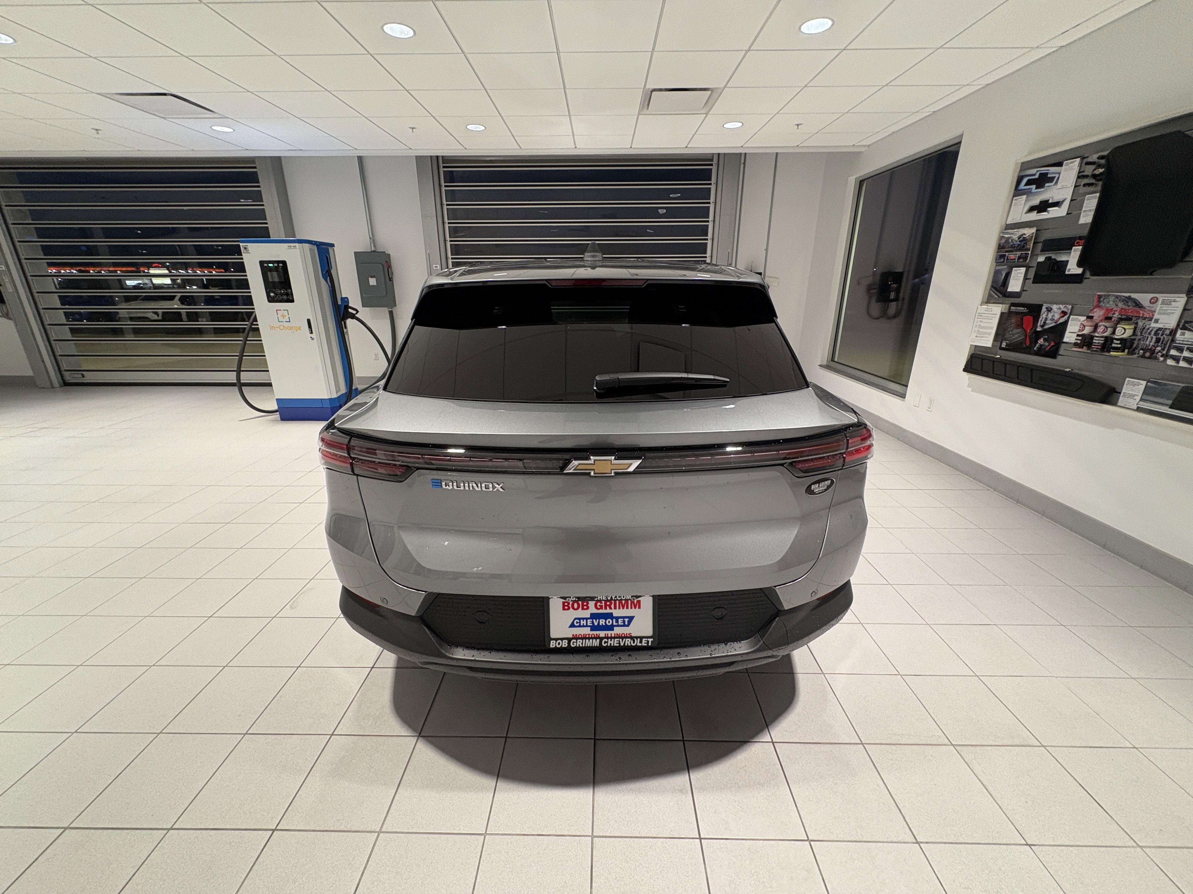 New 2026 Chevrolet Equinox EV LT image 4