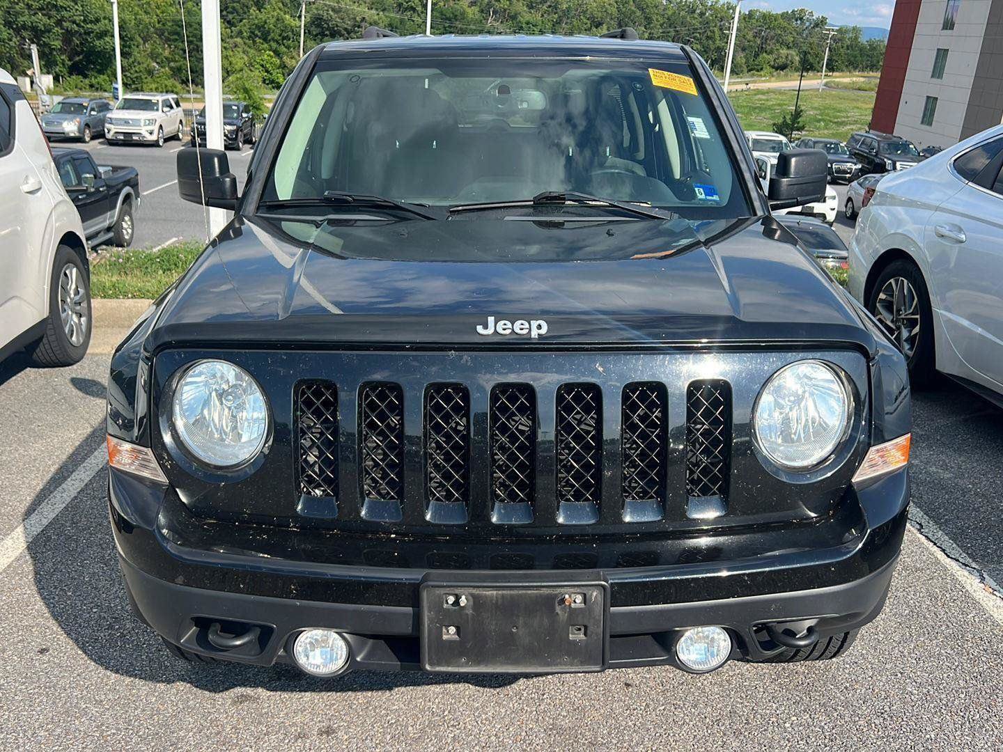Used 2017 Jeep Patriot Latitude AWD/4WD image 6
