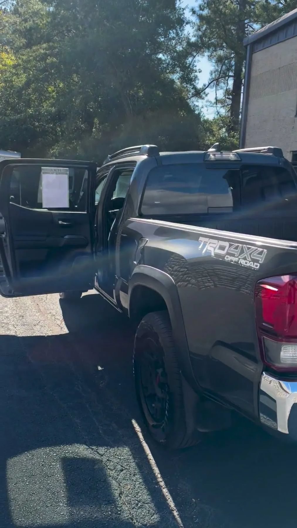 Used 2019 Toyota Tacoma TRD Off-Road AWD/4WD image 51