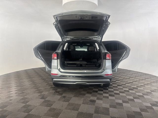 Used 2024 Chevrolet Equinox RS image 19