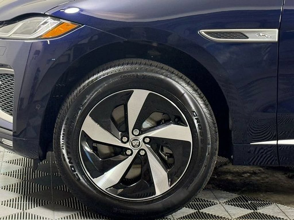 New 2026 Jaguar F-PACE R-Dynamic S AWD/4WD image 13