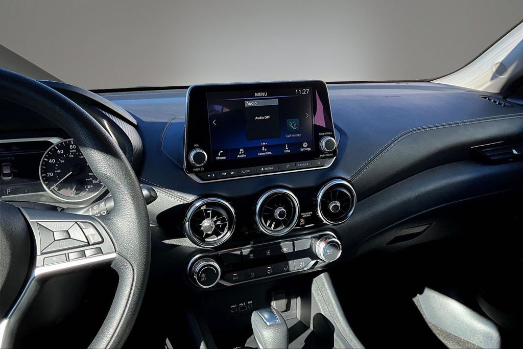 Certified 2023 Nissan Sentra SV FWD image 9